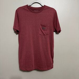 Patagonia maroon men’s front pocket slim fit t-shirt size medium